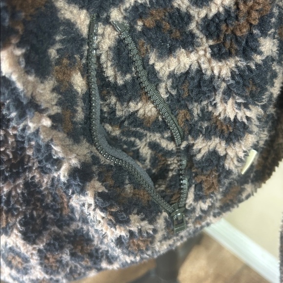 Urban Outfitters Fuzzy Leopard Teddy Jacket - Picture 2 of 5